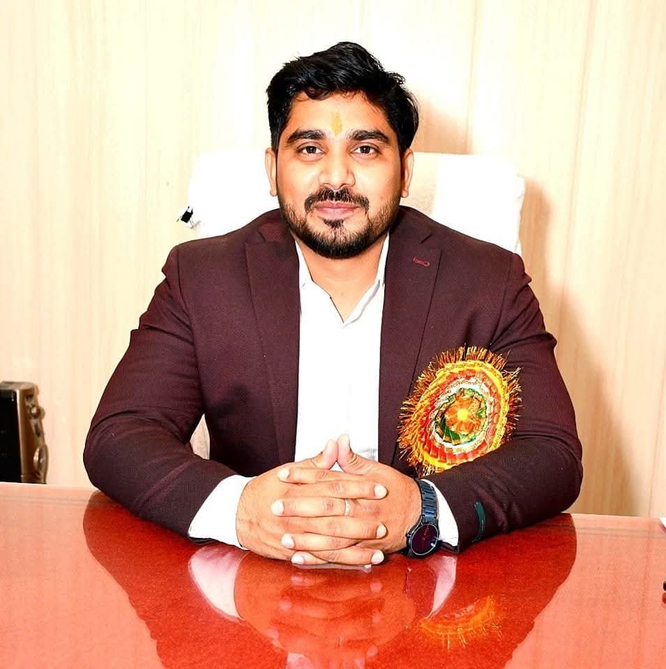 Mr. Rishi Kushwaha